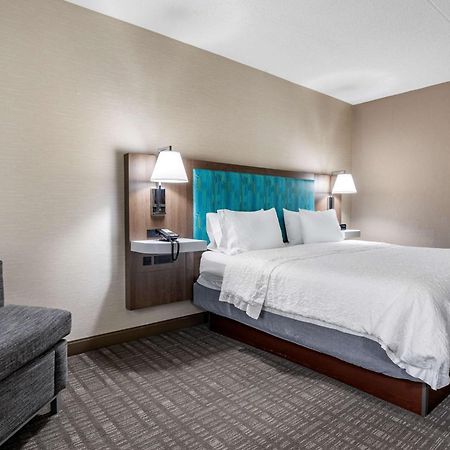 Hampton Inn & Suites Louisville East Buitenkant foto