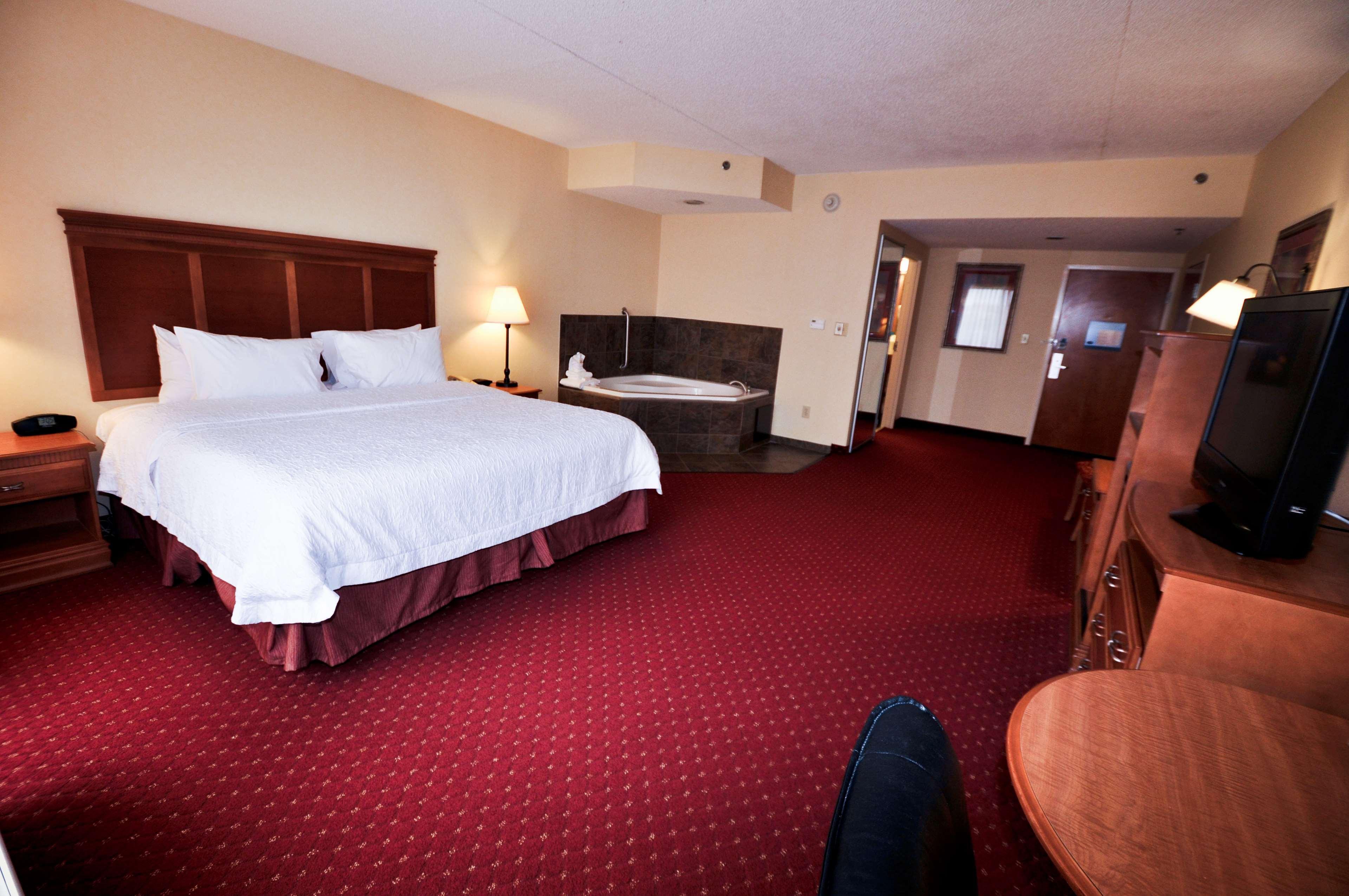 Hampton Inn & Suites Louisville East Buitenkant foto