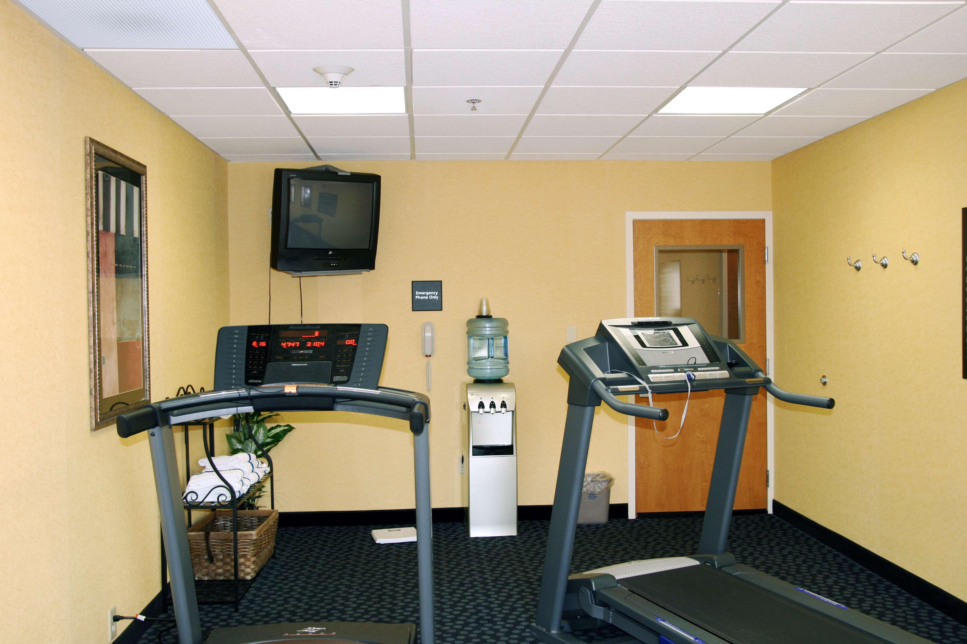 Hampton Inn & Suites Louisville East Buitenkant foto