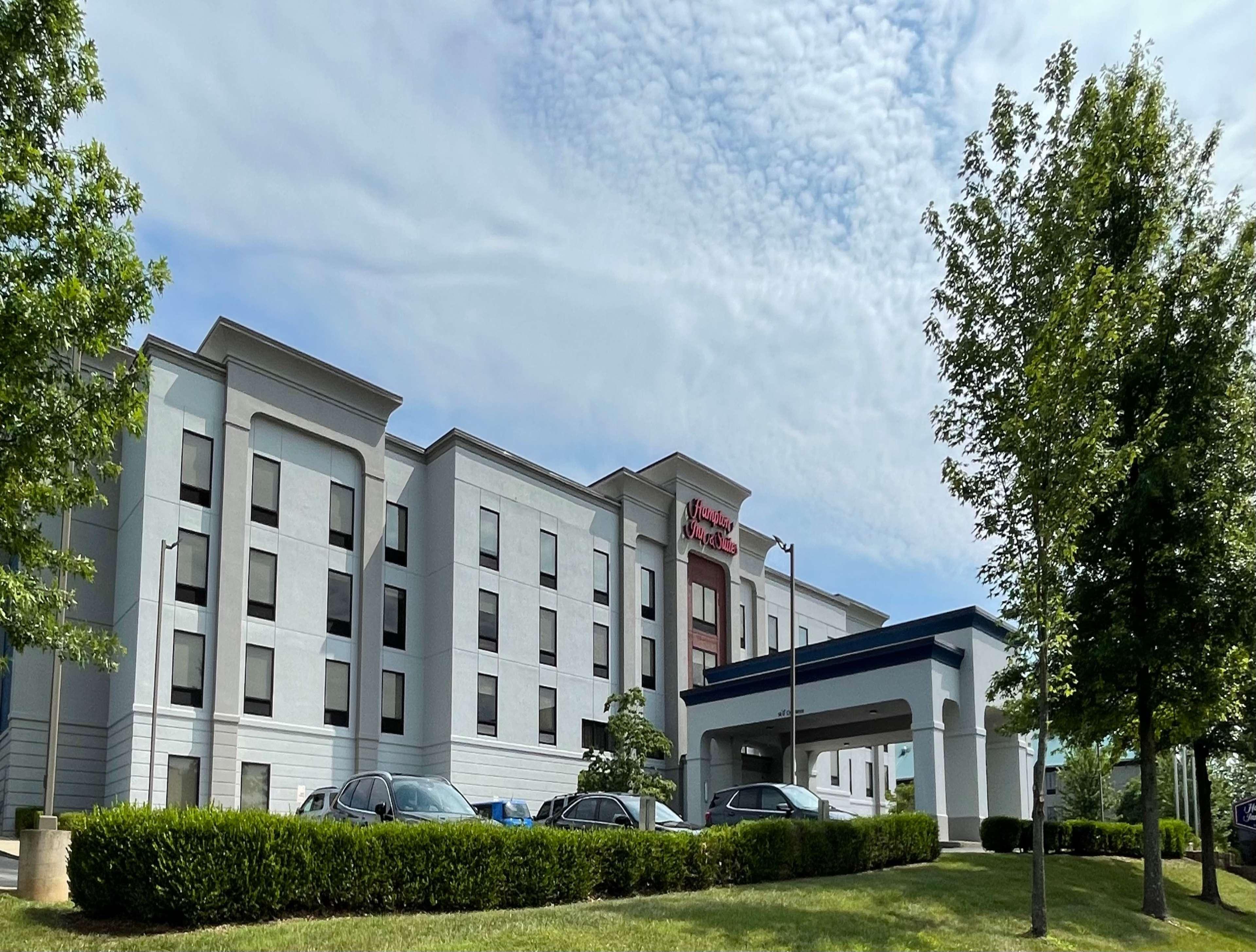 Hampton Inn & Suites Louisville East Buitenkant foto