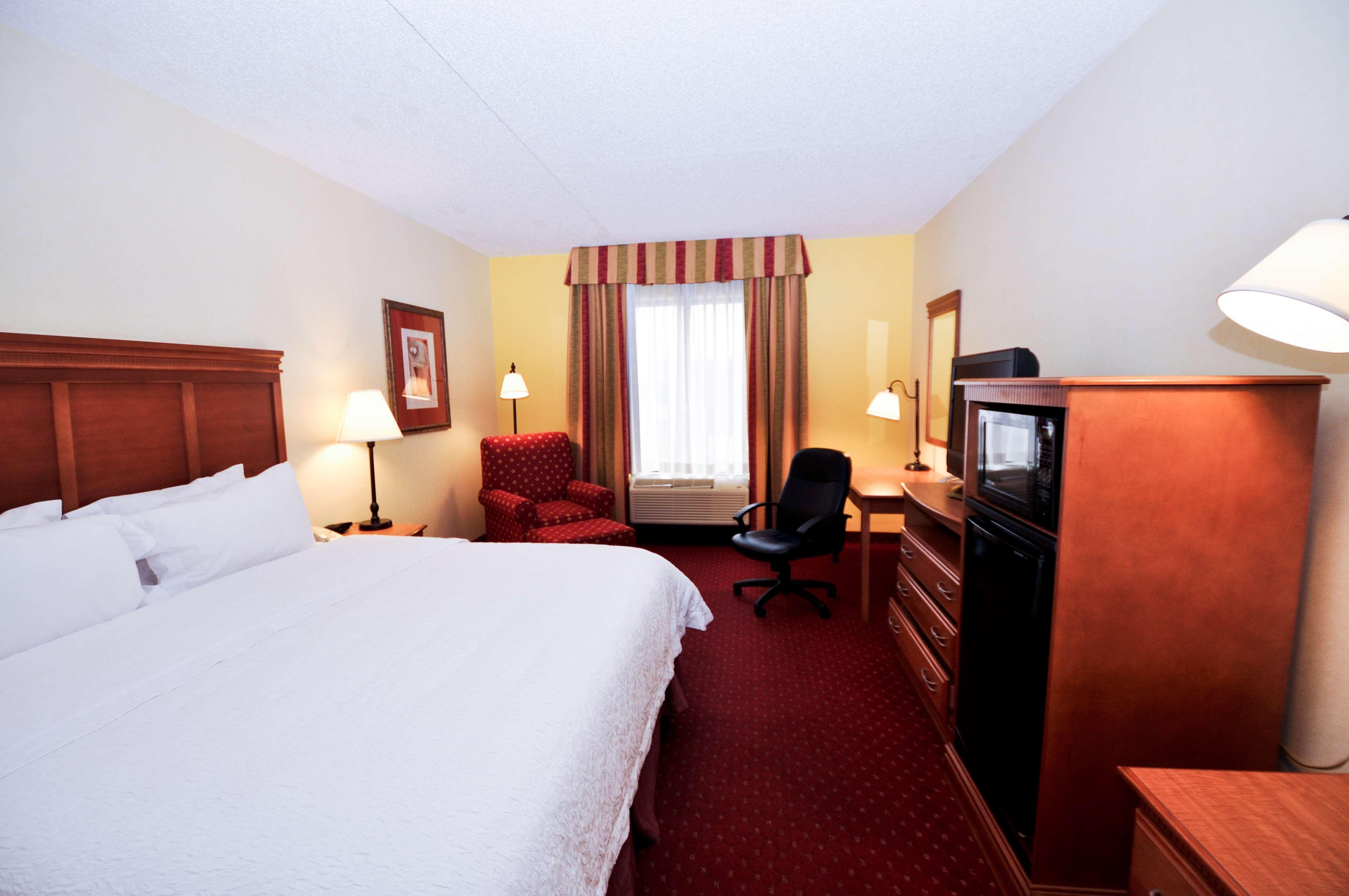 Hampton Inn & Suites Louisville East Buitenkant foto