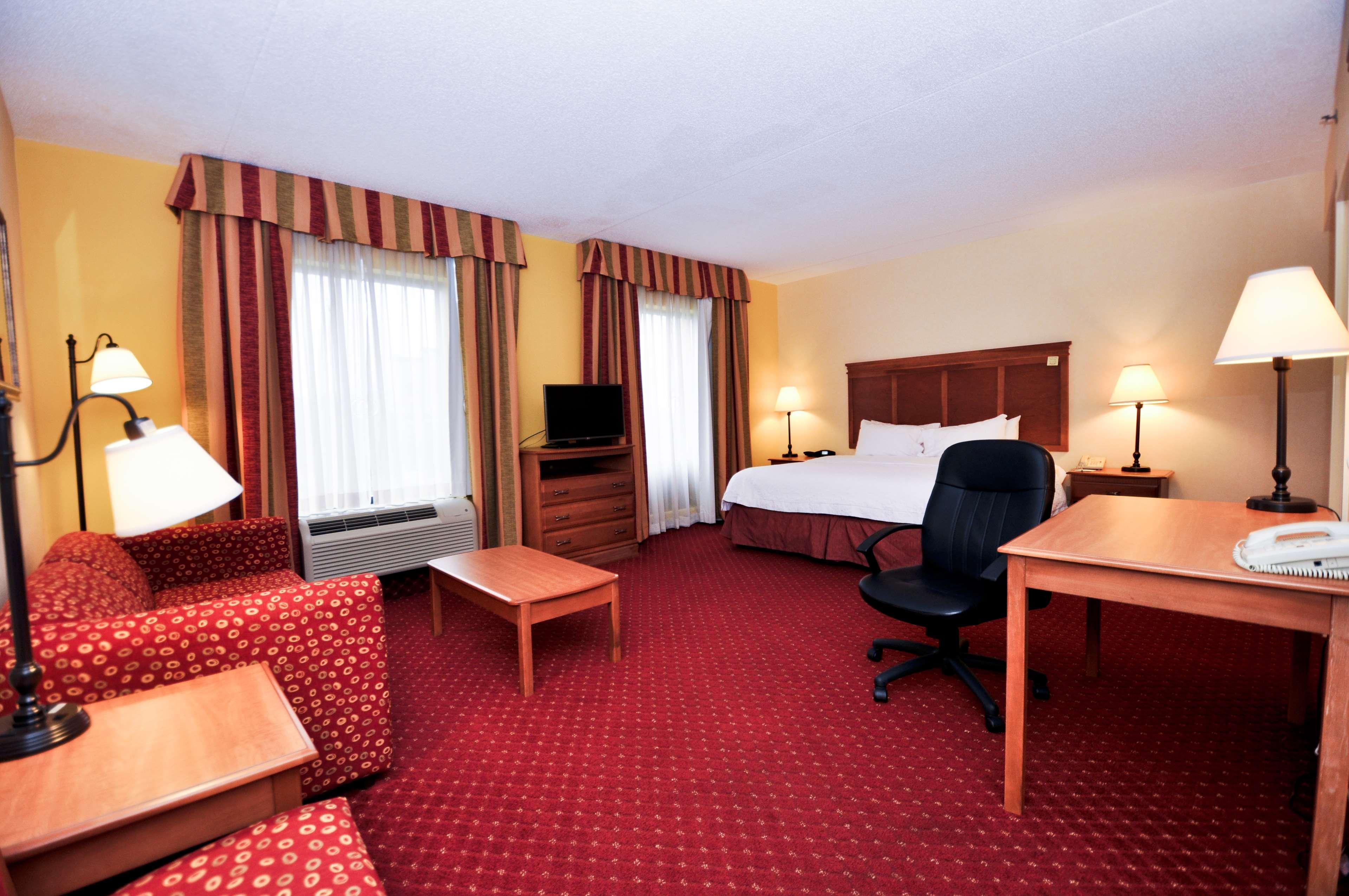 Hampton Inn & Suites Louisville East Buitenkant foto