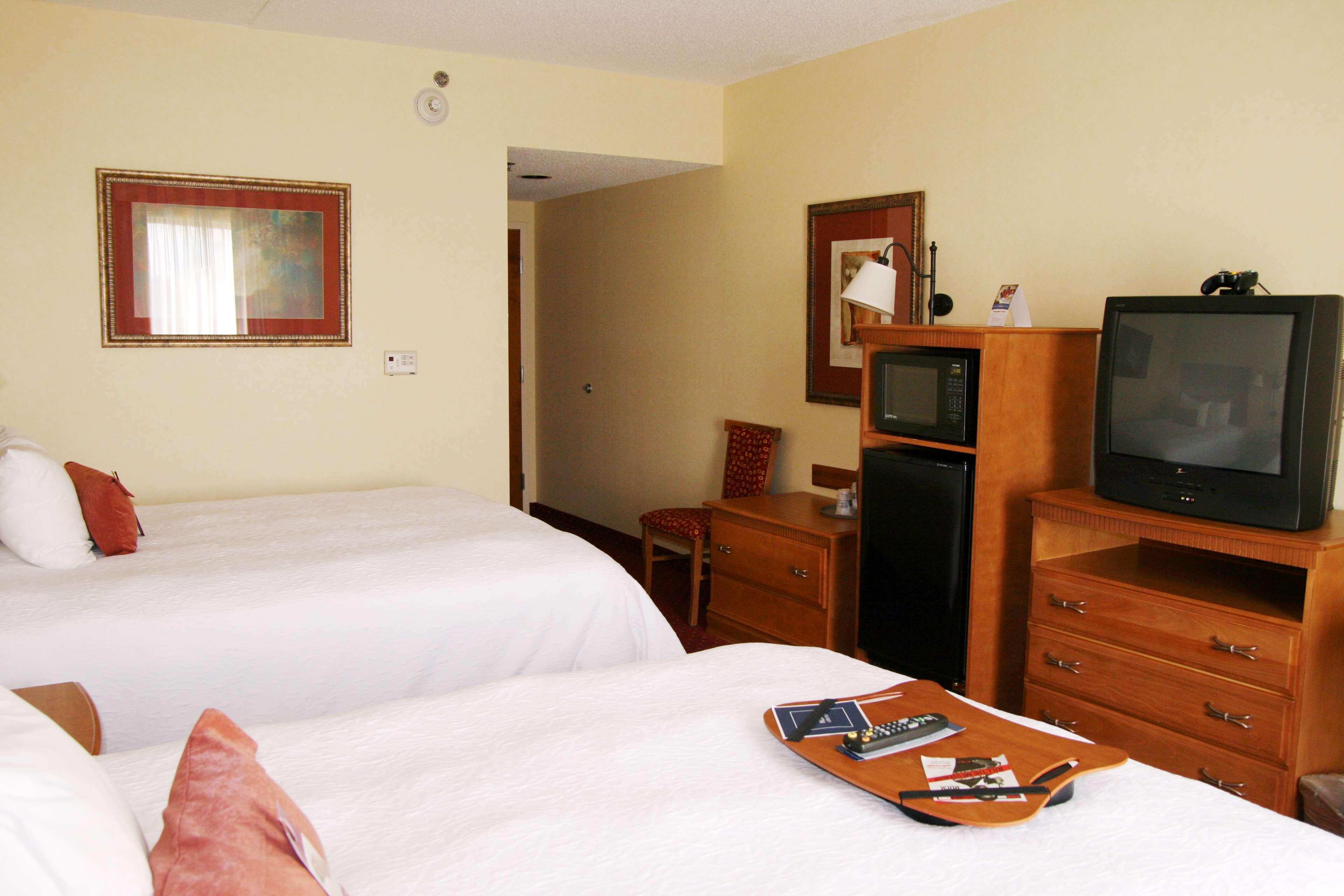 Hampton Inn & Suites Louisville East Buitenkant foto