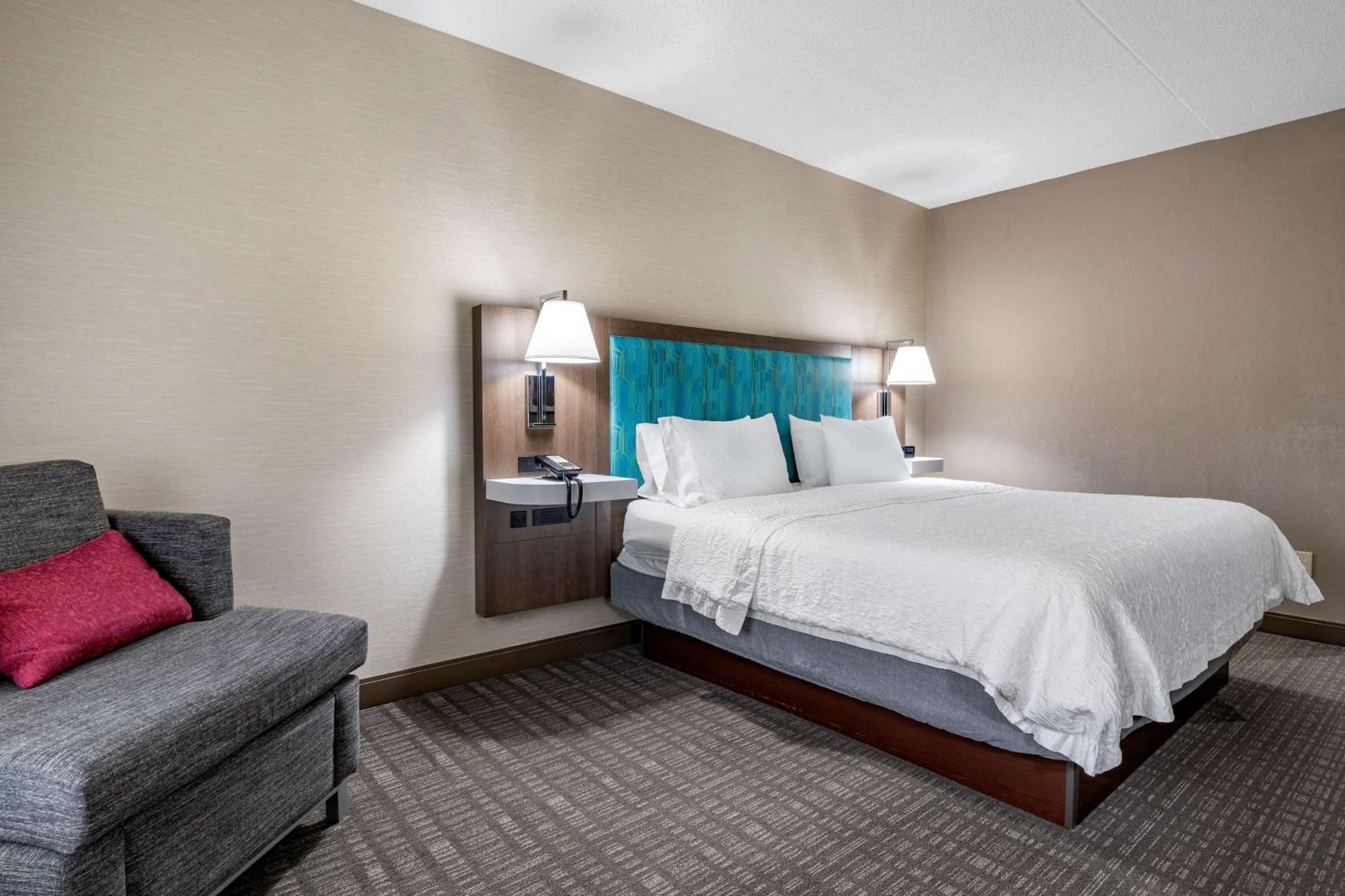 Hampton Inn & Suites Louisville East Buitenkant foto