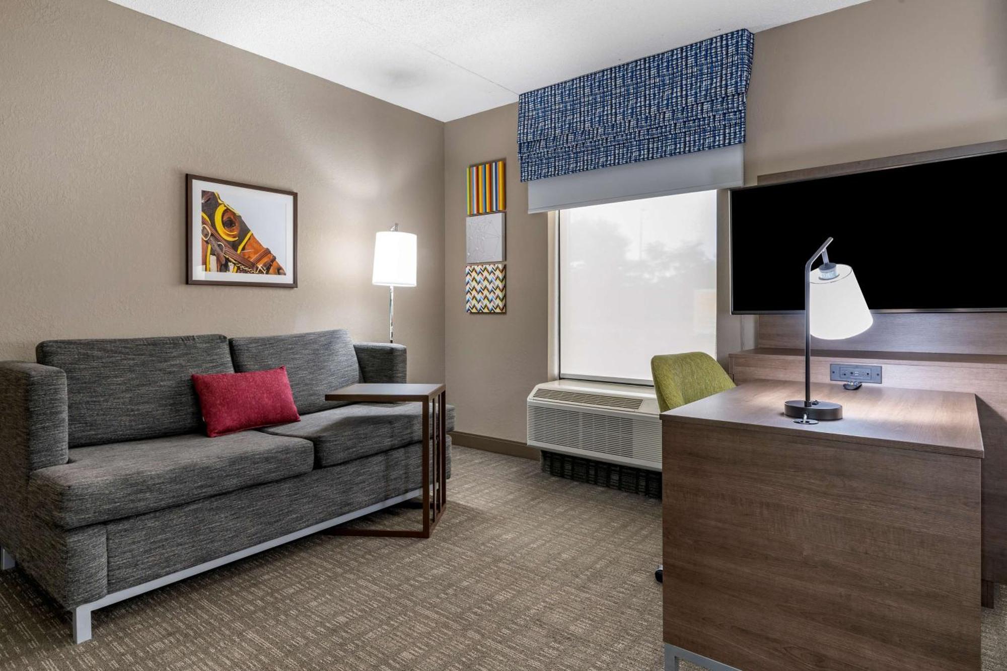 Hampton Inn & Suites Louisville East Buitenkant foto
