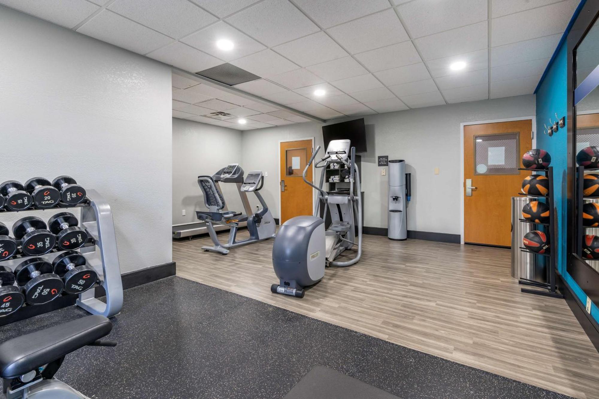 Hampton Inn & Suites Louisville East Buitenkant foto